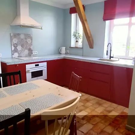 Brzozowa Przystan شقة