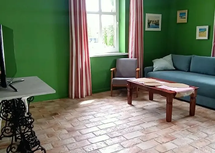 Brzozowa Przystan * 莱鲍